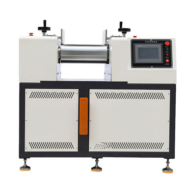 kaufen Zwei-Walzen-Mühle mit SUS304 Edelstahltrichter, einstellbarem Walzenabstand und Hochgeschwindigkeitsmischer für die Gummimischung online manufacture