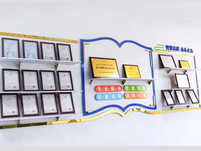 Industrielle digitale Charpy-Aufprallprüfmaschine für Kunststoffe und Gummi 4